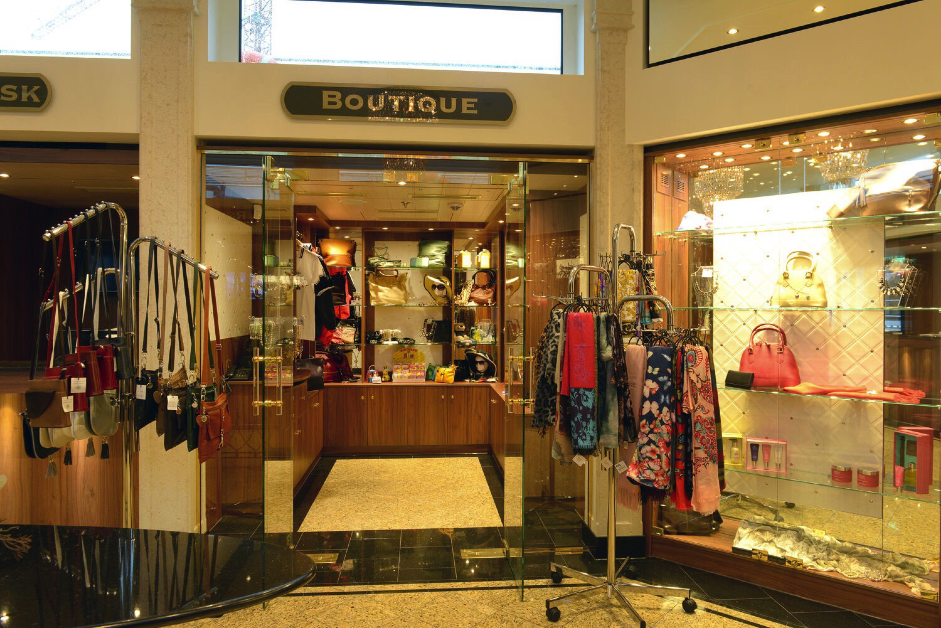 MS Jane Austen - Reception and Boutique